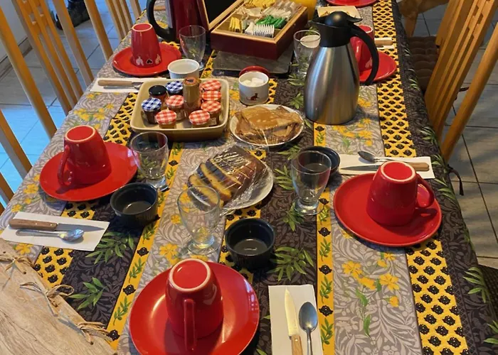 L'escapade De Jos , Et Table D'hote Bed & Breakfast Pont-de-Salars